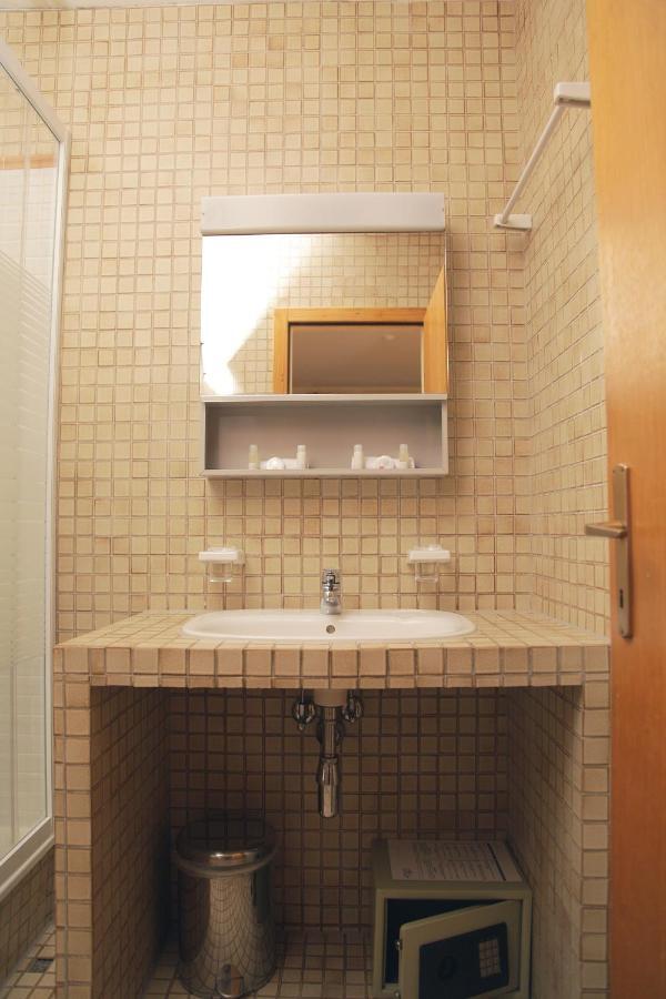 Appart'Hotel Residence Dizerens Geneva Bilik gambar